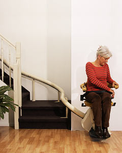 Bild: Treppenlift für kurvige Treppen, Modell Van Gogh
